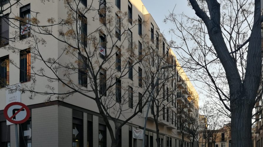 Edificio plurifamiliar de 40 viviendas y aparcamiento en la calle Grau